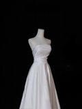 Simple Long Wedding Dresses A Line Strapless Silky Satin Style for Bride With Pleated Bodice Train White Fitted Bridal Dresses HZ0311